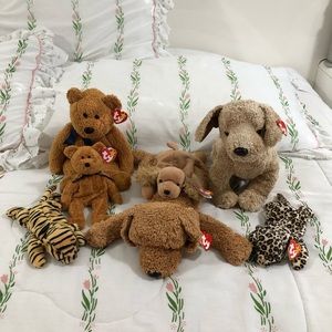 Lot of 7 Beanie Babies and Stuffed Animals